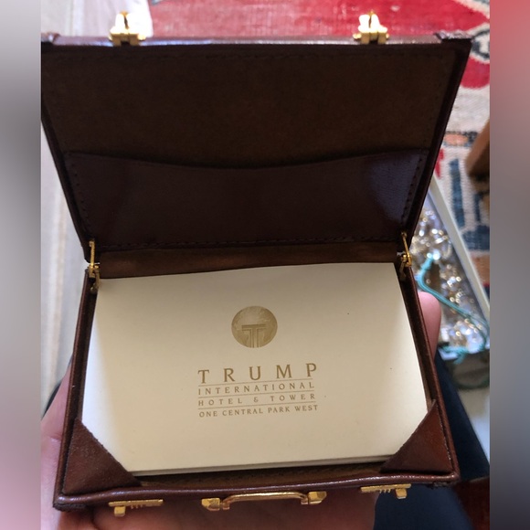 Tiny briefcase - Picture 2 of 3